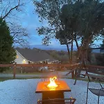 Sierra Mountain Lodge - Vacation Rentals - Yosemite